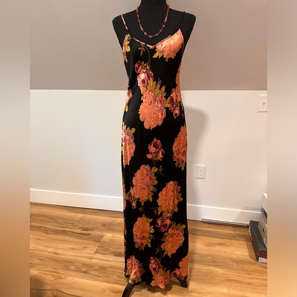 Betsey Johnson Dresses & Skirts - Betsey Johnson dress Size S